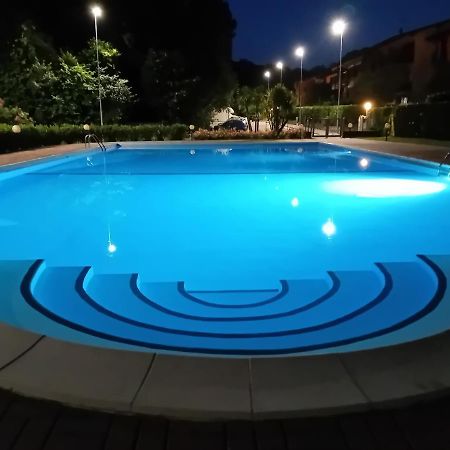 דירות דסנזאנו דל גארדה Casa Adela מראה חיצוני תמונה