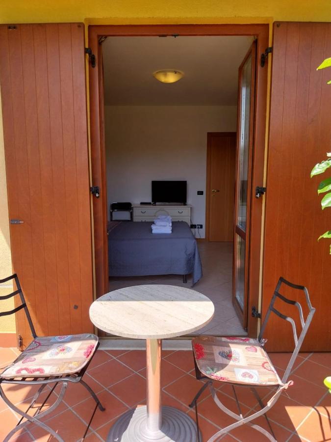דירות דסנזאנו דל גארדה Casa Adela מראה חיצוני תמונה